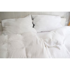 Bílé mušelínové povlečení na jednolůžko 140×200 cm Plain Muslin – Butter Kings