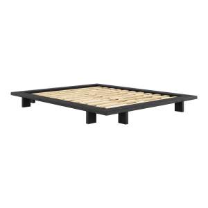 Černá dvoulůžková postel z borovicového dřeva s roštem 160×200 cm Japan – Karup Design