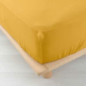 Žluté napínací mušelínové prostěradlo 140×190 cm Angelia – douceur d’intérieur