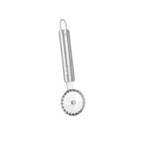 Zoubkovaný kráječ na těsto z nerezové oceli Metaltex Pastry, délka 19 cm