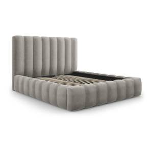 Světle šedá čalouněná dvoulůžková postel s úložným prostorem s roštem 180×200 cm Kelp – Micadoni Home