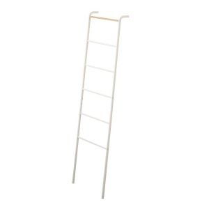 Bílý dekorativní žebřík YAMAZAKI Tower Ladder