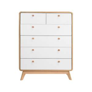 Vysoká komoda v dekoru dubu v bílo-přírodní barvě 81×104 cm Caitlin – Støraa