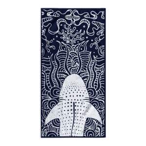 Tmavě modrá plážová osuška 90×180 cm Shark – DecoKing