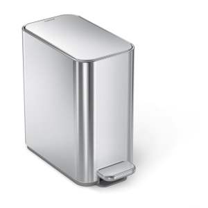 Nášlapný ocelový odpadkový koš v matně stříbrné barvě 5 l – simplehuman