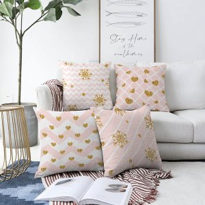 Povlaky na polštáře v sadě 4 ks s vánočním motivem 43×43 cm – Mila Home