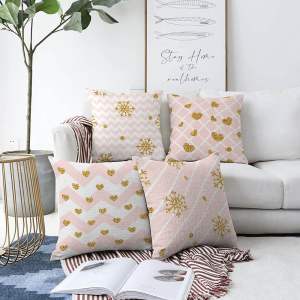 Povlaky na polštáře v sadě 4 ks s vánočním motivem 43×43 cm – Mila Home
