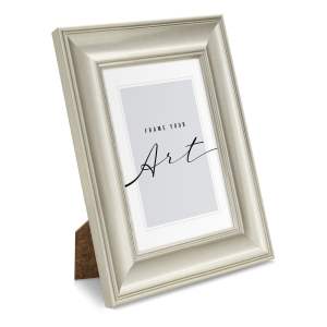 Plastový rámeček ve stříbrné barvě 21×26 cm