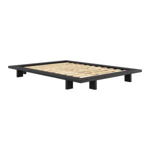 Černá dvoulůžková postel z borovicového dřeva s roštem 140×200 cm Japan – Karup Design