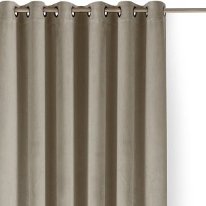 Béžový sametový dimout závěs 140×250 cm Velto – Filumi