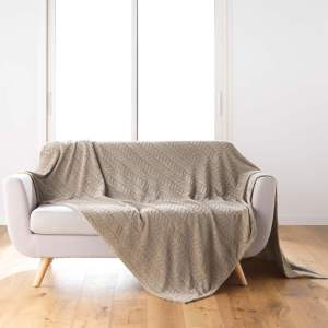 Světle hnědý přehoz z mikroflanelu 180×220 cm Arya – douceur d’intérieur