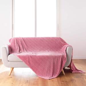 Růžový přehoz z mikroflanelu 180×220 cm Arya – douceur d’intérieur