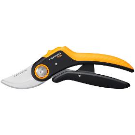FISKARS P7121 – dvoučepelové zahradní nůžky FISKARS P7121 – dvoučepelové zahradní nůžky