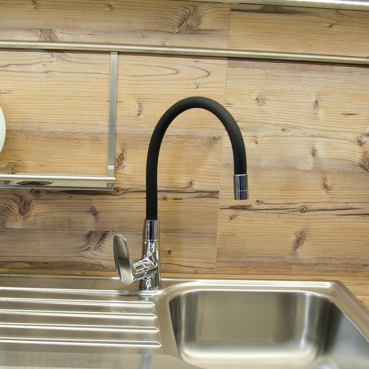 RAV Slezák Slezák Rav AMUR AM719.0/10C vodovodní baterie dřezová s flexibilním ramínkem - černá/chrom - Obrázek 2