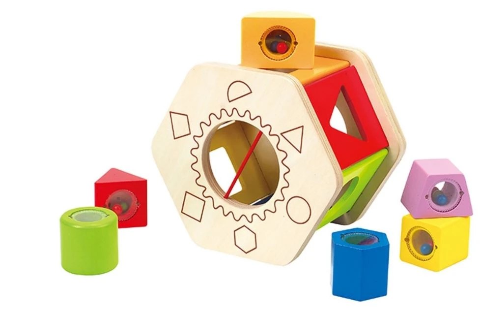 Krabička na vkládání geometrických tvarů Krabička na vkládání geometrických tvarů