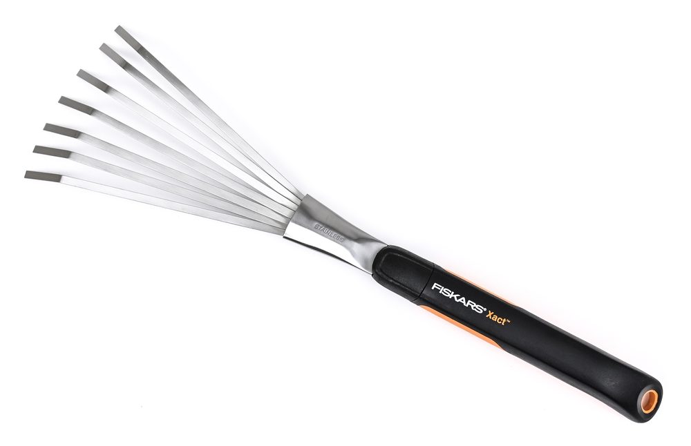 Hrábě ruční Fiskars Xact™ 1027044 - Obrázek 2