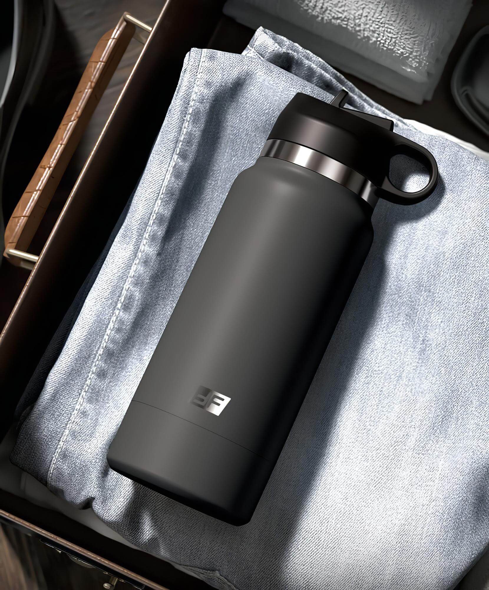 Fuck Flask Secret Delight – műpunci kulacsban (fekete-natúr)