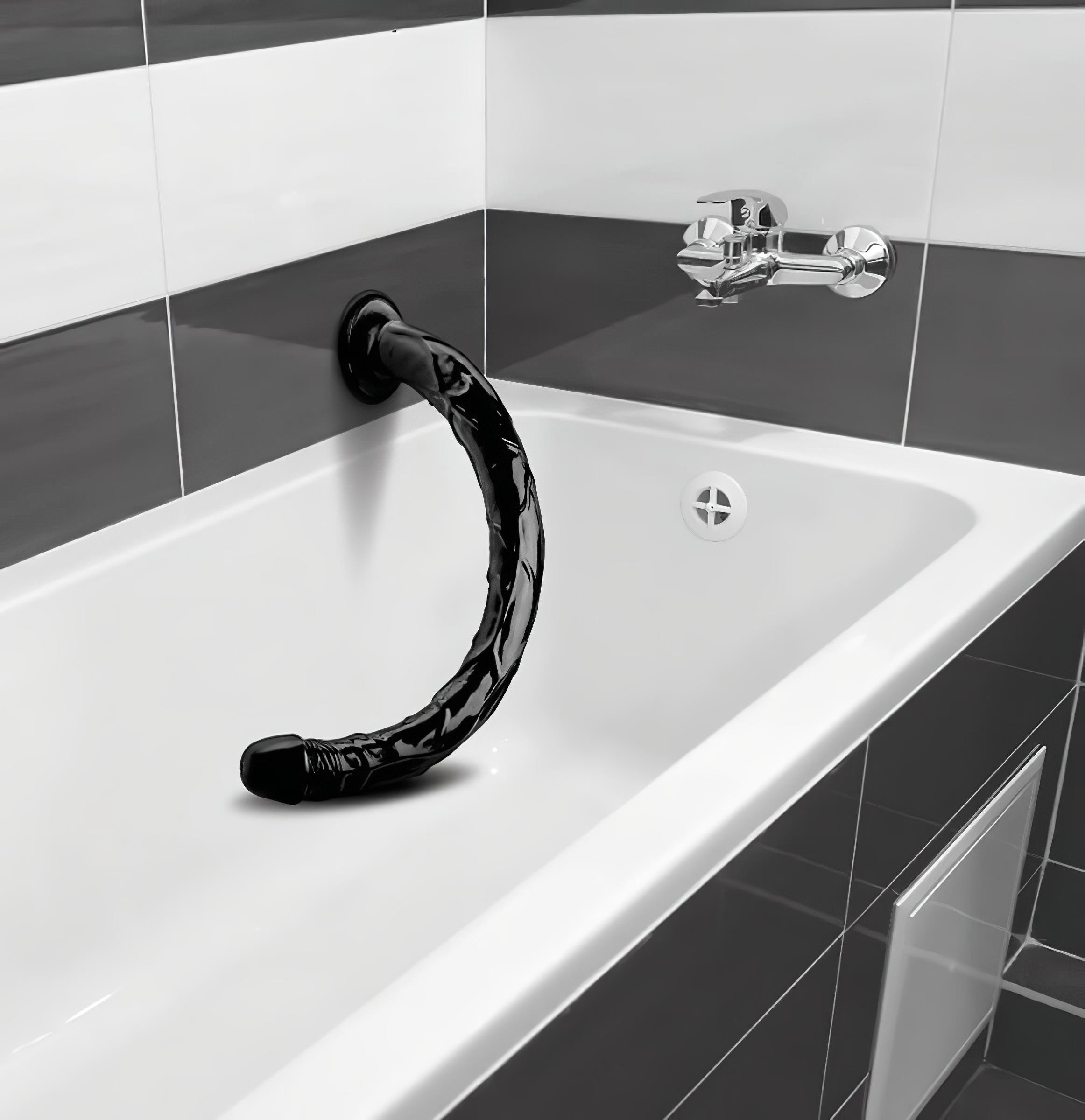 Hosed Anal Snake 19 – tapadókorongos anál dildó (fekete)