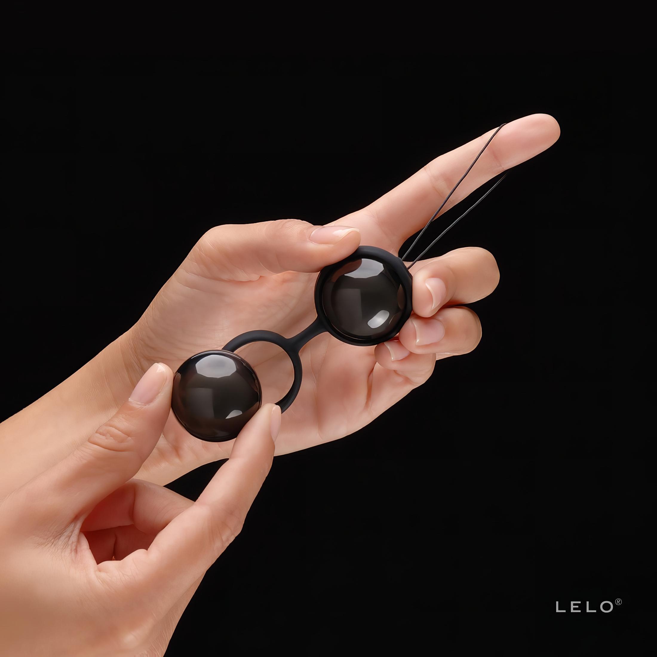LELO Luna Noir- variálható gésagolyó