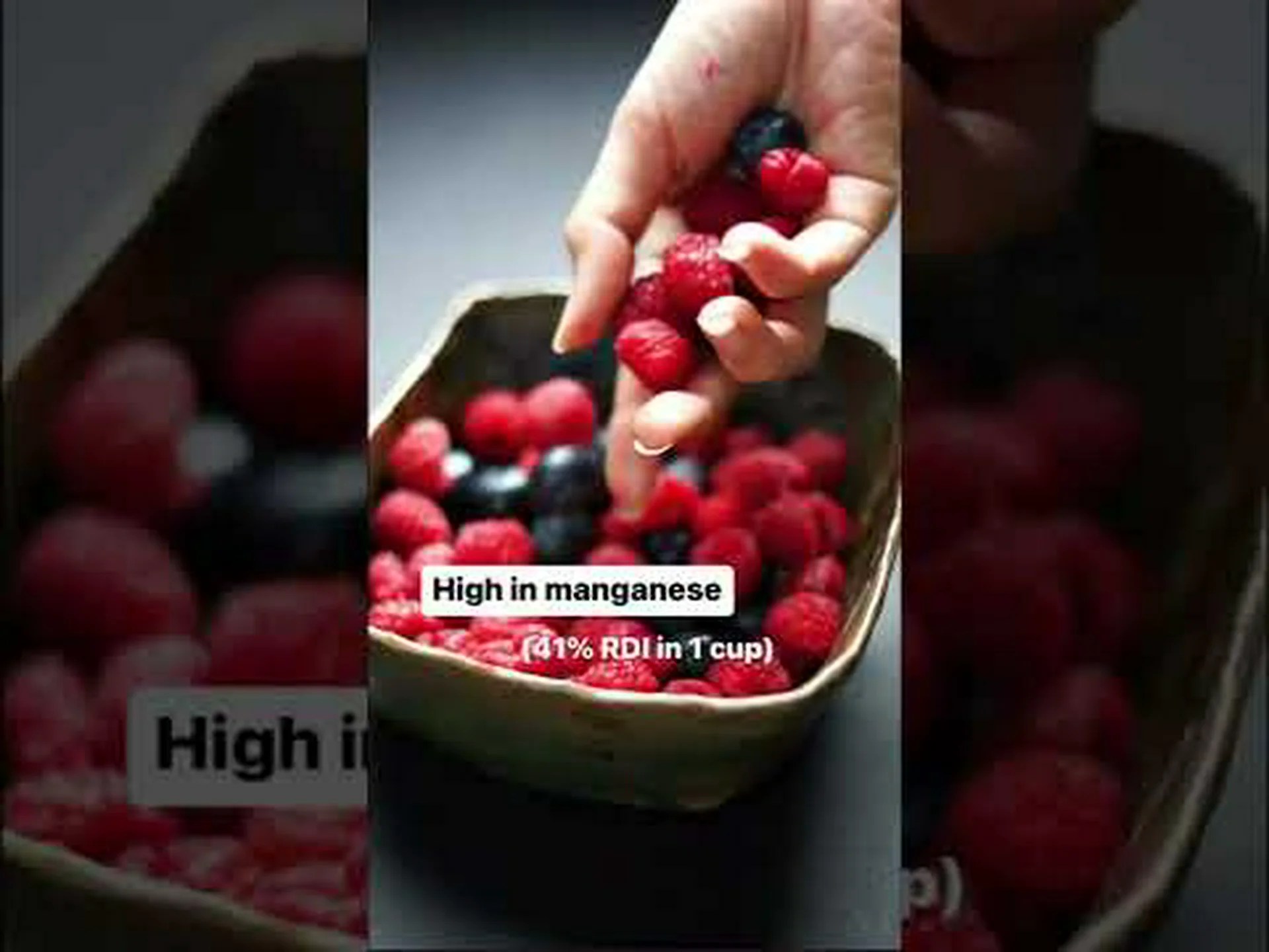 ラズベリーとブルーベリー: 違いは何ですか? ラズベリーとブルーベリー: 違いは何ですか?