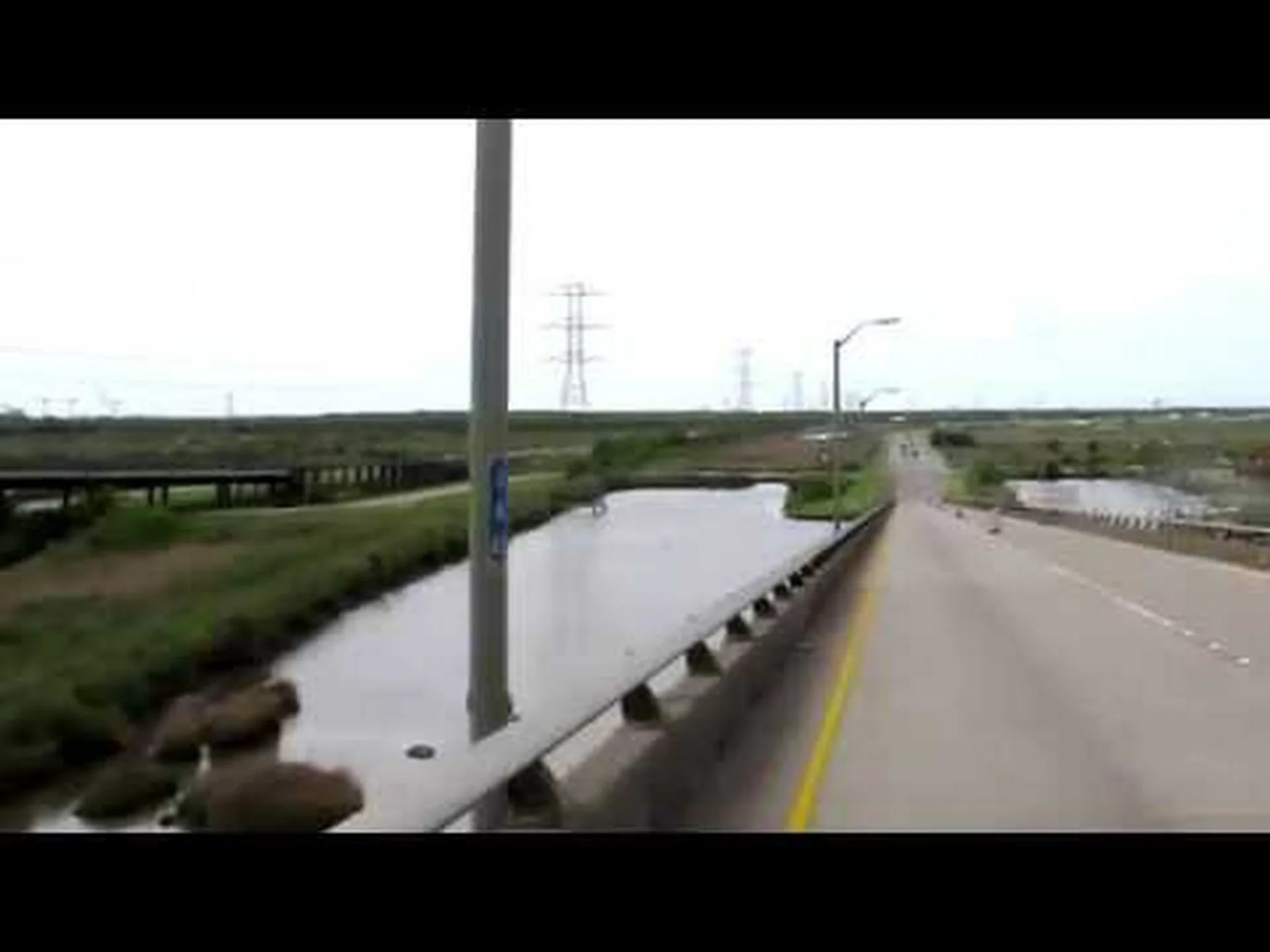 テキサスで一番高い橋はお腹を満たしてくれます テキサスで一番高い橋はお腹を満たしてくれます