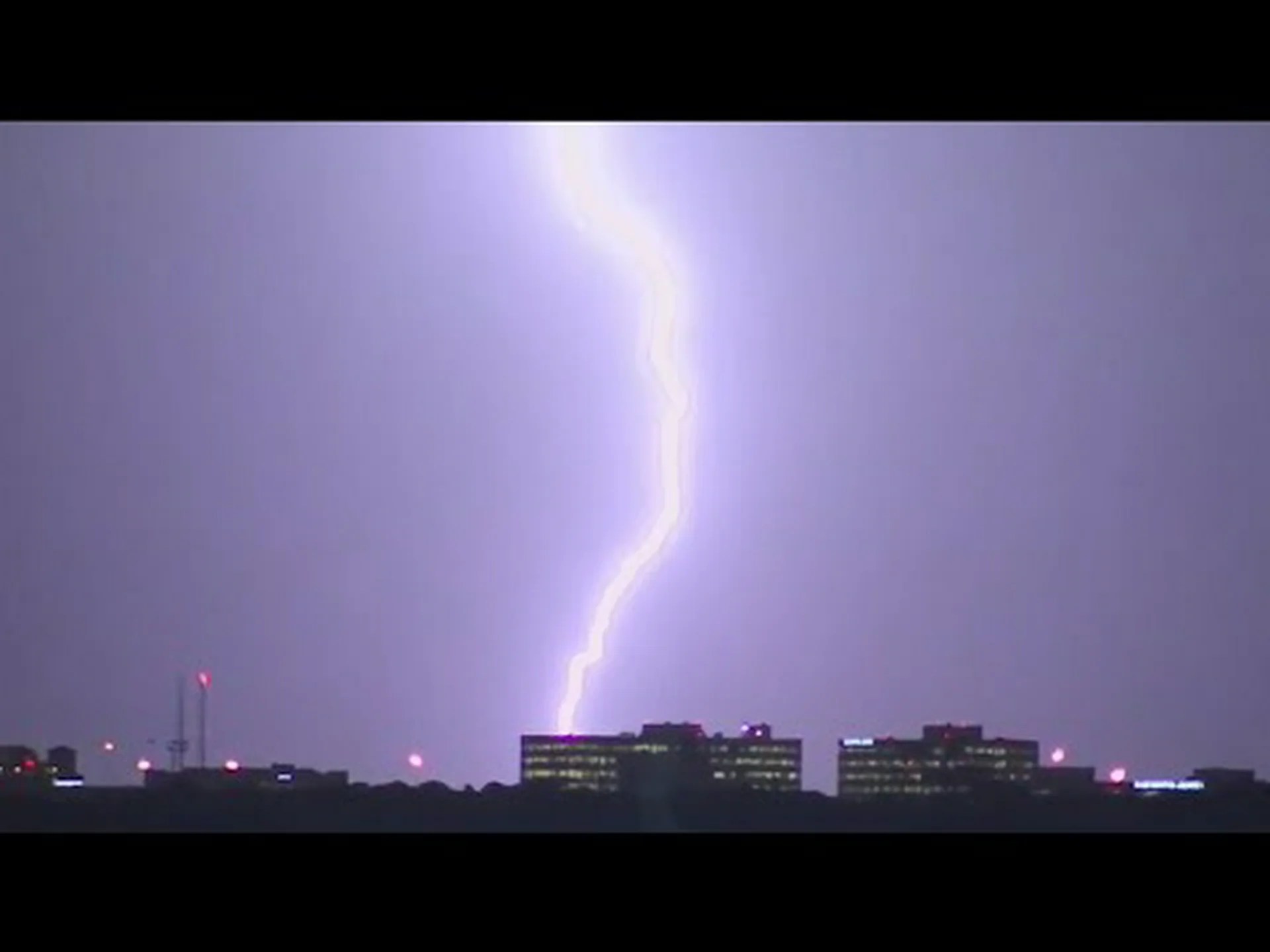 「米国の稲妻の首都」として知られるフロリダ郊外を発見 「米国の稲妻の首都」として知られるフロリダ郊外を発見