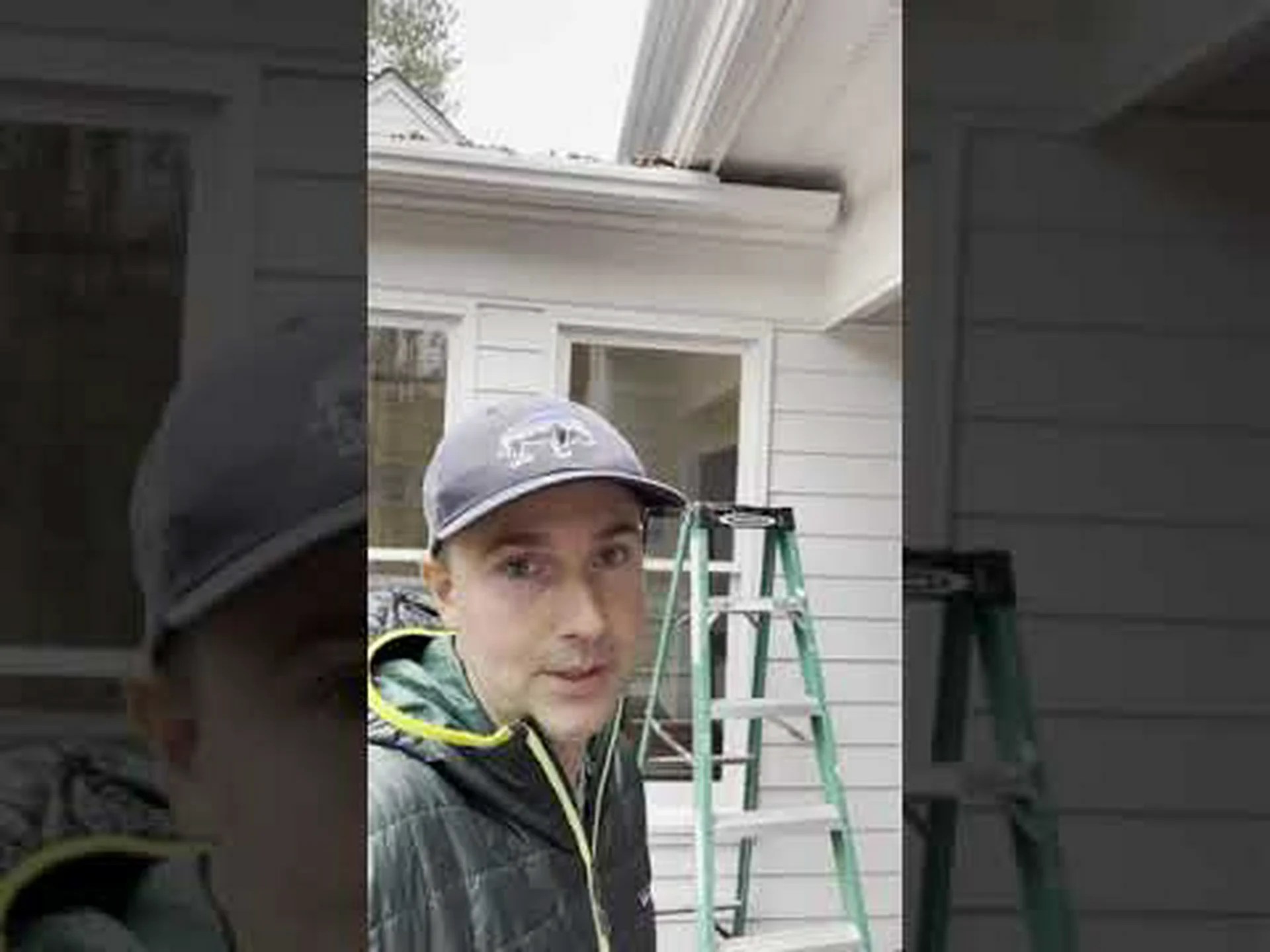 屋根裏にリスがいる 13 の兆候: 駆除のヒント、安全上の懸念、予防策 屋根裏にリスがいる 13 の兆候: 駆除のヒント、安全上の懸念、予防策