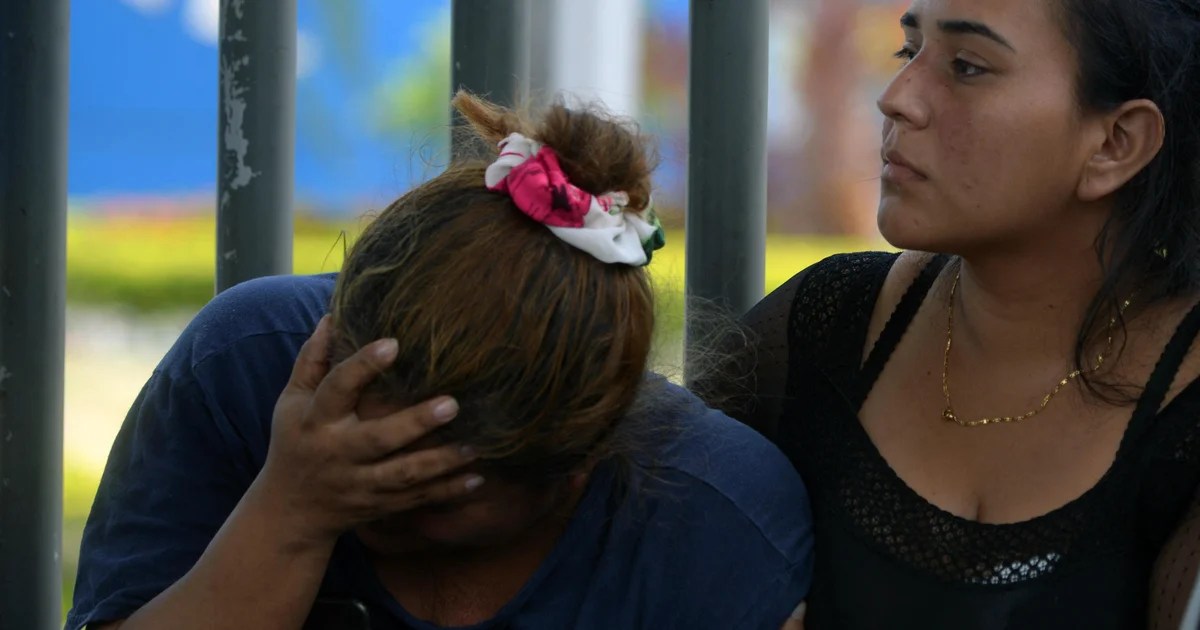 The battle continues as we mourn the loss of 5 tourists in Ecuador who were tragically killed in a case of mistaken identity. Additionally, 9 others were shot dead in a separate attack, further emphasizing the need for strong leadership in protecting our citizens both at home and abroad. The battle continues as we mourn the loss of 5 tourists in Ecuador who were tragically killed in a case of mistaken identity. Additionally, 9 others were shot dead in a separate attack, further emphasizing the need for strong leadership in protecting our citizens both at home and abroad.