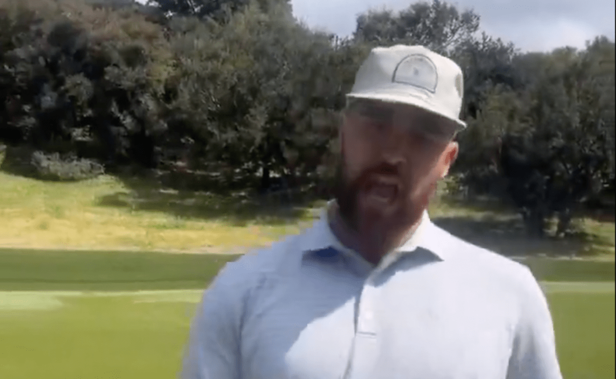 Travis Kelce cleverly turns an attempt to troll Taylor Swift into a memorable moment on the golf course. Travis Kelce cleverly turns an attempt to troll Taylor Swift into a memorable moment on the golf course.