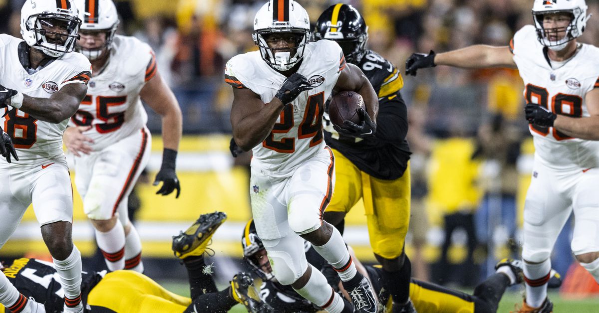 Saturday Dawg Chow provides readers with the latest Cleveland Browns news. Saturday Dawg Chow provides readers with the latest Cleveland Browns news.