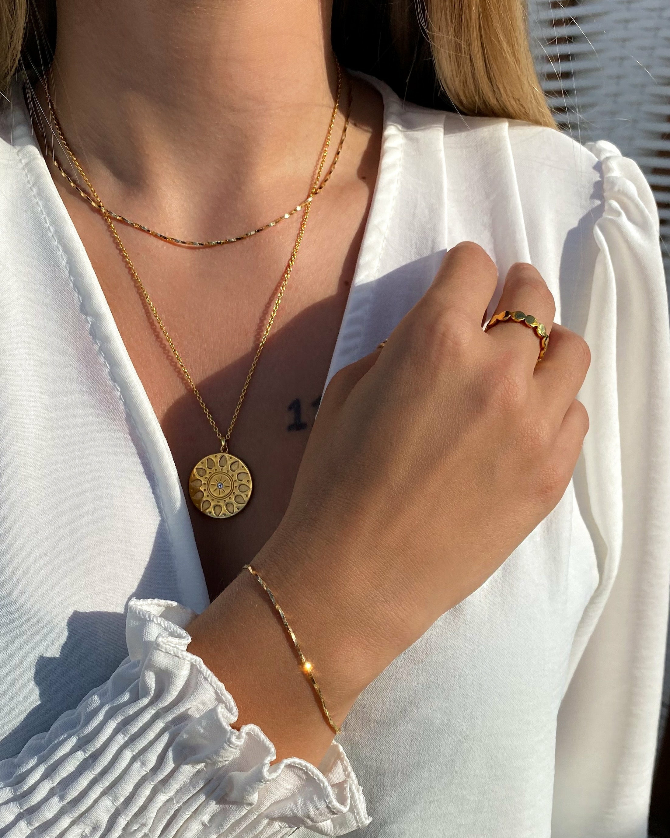 Armband 925/- Sterling Silber vergoldet Schlangenkette vierseitig diamantiert ge... Armband 925/- Sterling Silber vergoldet Schlangenkette vierseitig diamantiert ge...