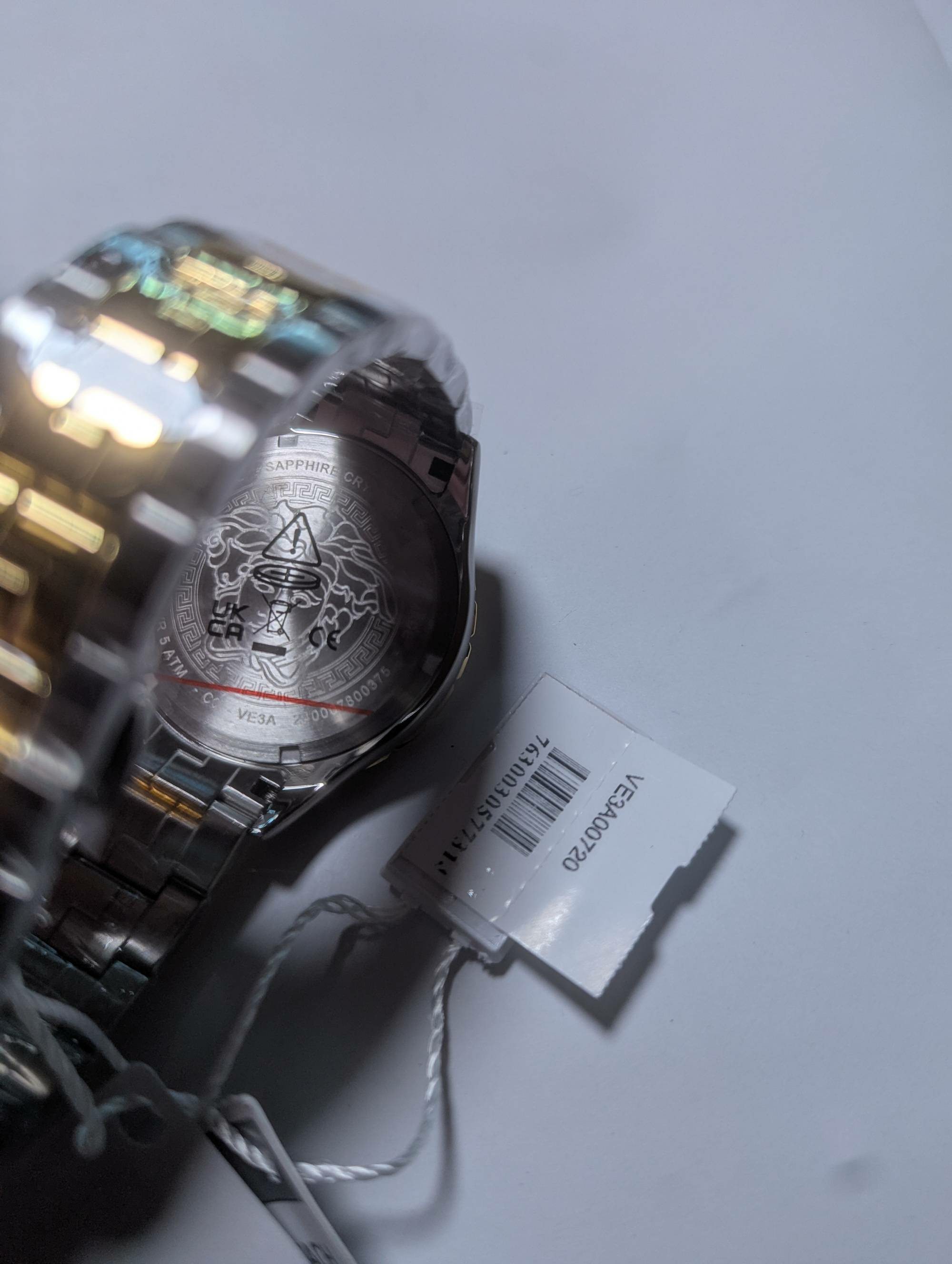 Versace Herren Armbanduhr Hellenyium 42mm VE3A007 20 Versace Herren Armbanduhr Hellenyium 42mm VE3A007 20