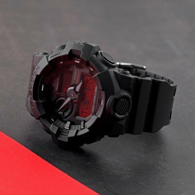 G-Shock Classic Style GA-700BBR-1AER Ignite Red Uhr G-Shock Classic Style GA-700BBR-1AER Ignite Red Uhr