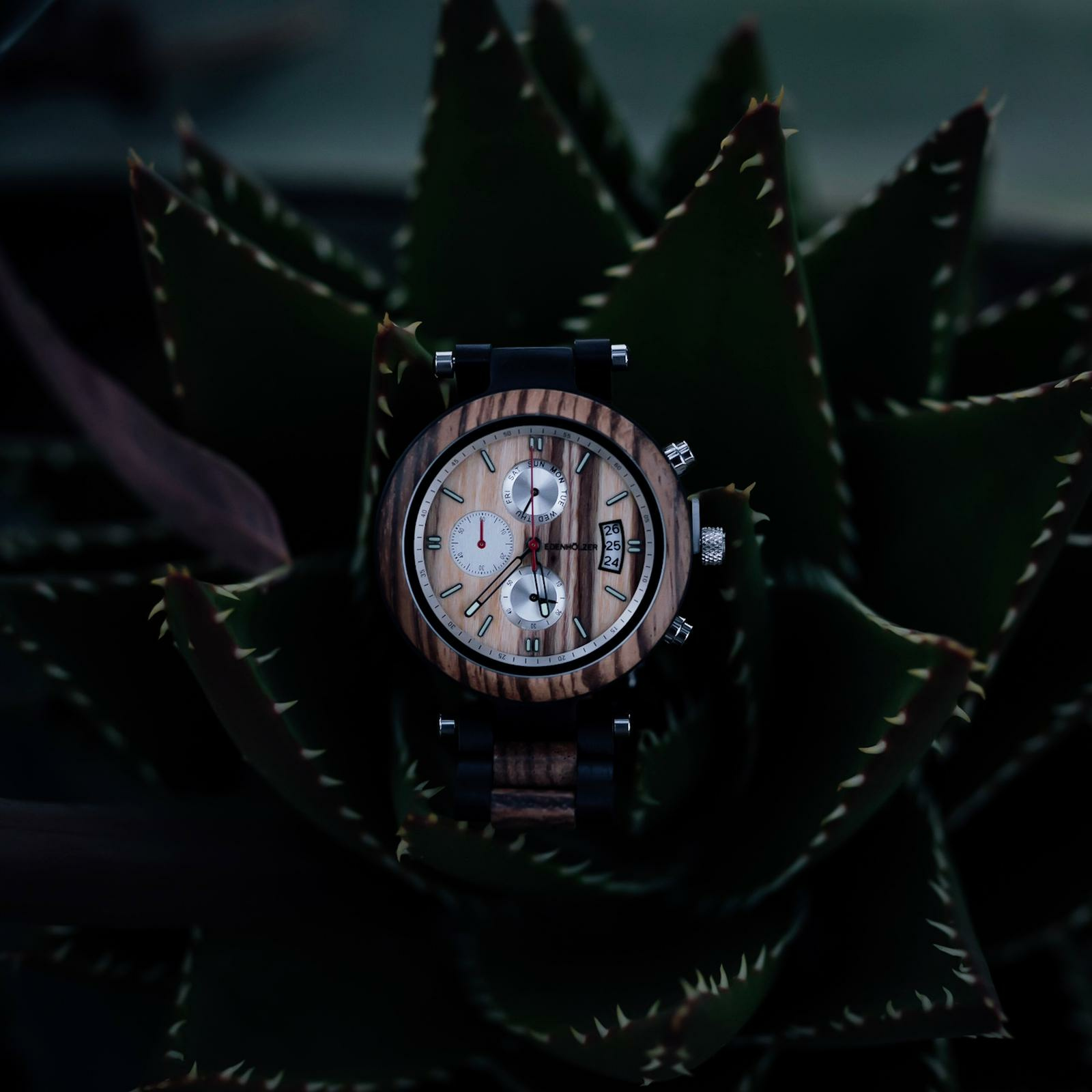 Edenhölzer Holzuhr Herren Armbanduhr Chronograph Hardlex Barbuda Datumsanzeige – Bild 2