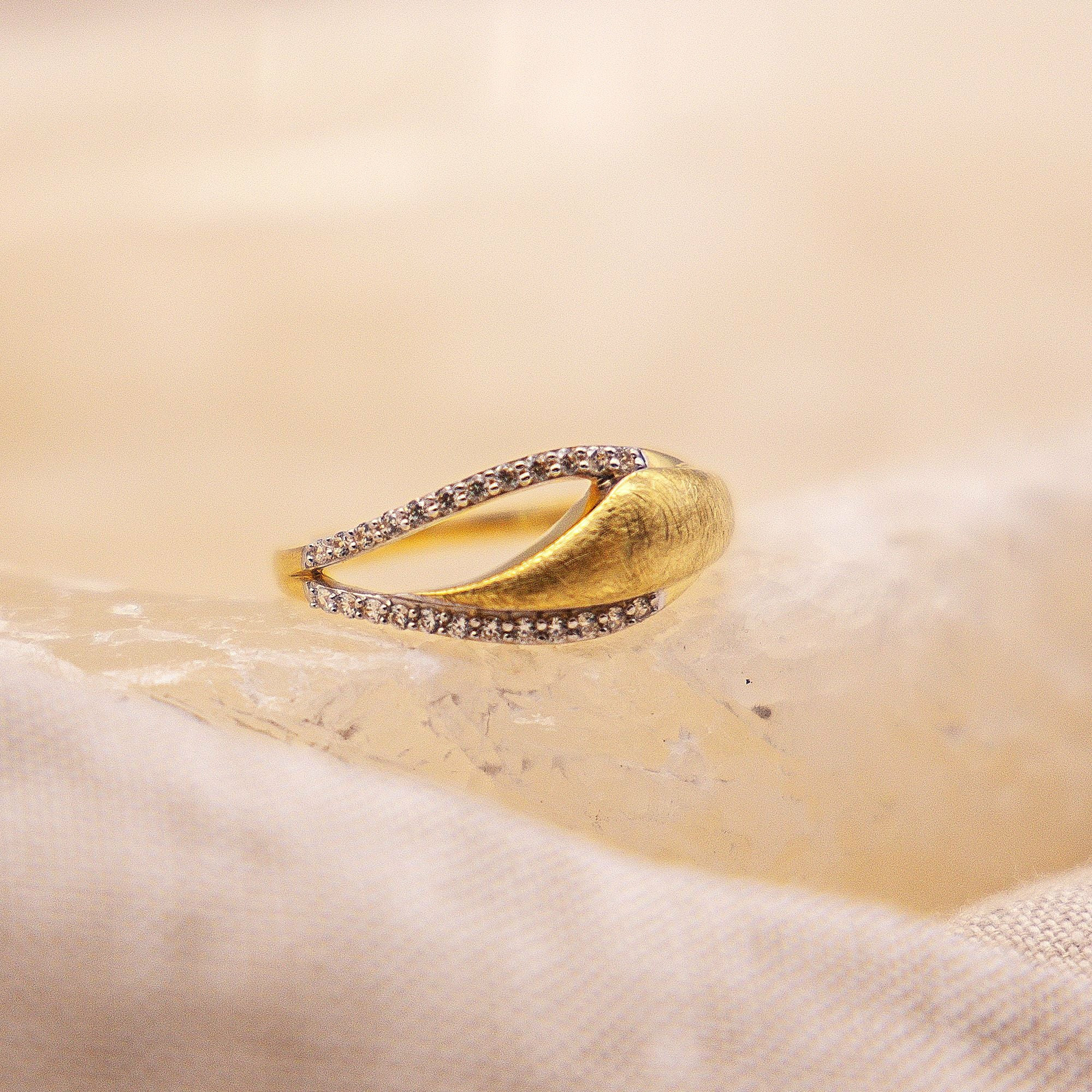 Fascination by Ellen K. 585 Gold zweifarbig mit 24x Zirkonia weiß Ring 416791126...