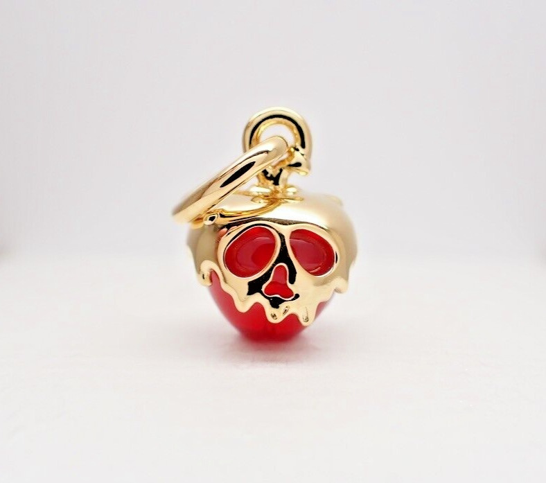 Anhänger Disney Villanis Evil Queen gangle red mur Anhänger Disney Villanis Evil Queen gangle red mur