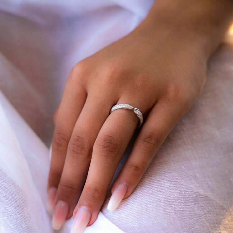 Damenring Elaine Firenze 14ct. Weißgold 55638061R/3 Damenring Elaine Firenze 14ct. Weißgold 55638061R/3