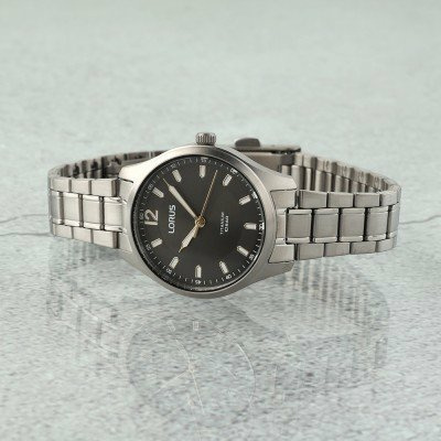 Lorus Classic RG237XX9 Uhr Lorus Classic RG237XX9 Uhr