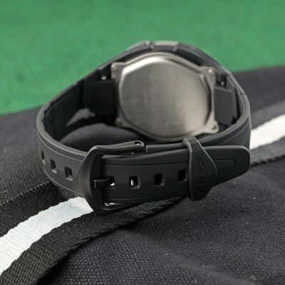 Casio STR-300C-1VEF Retro Sport Uhr – Bild 2