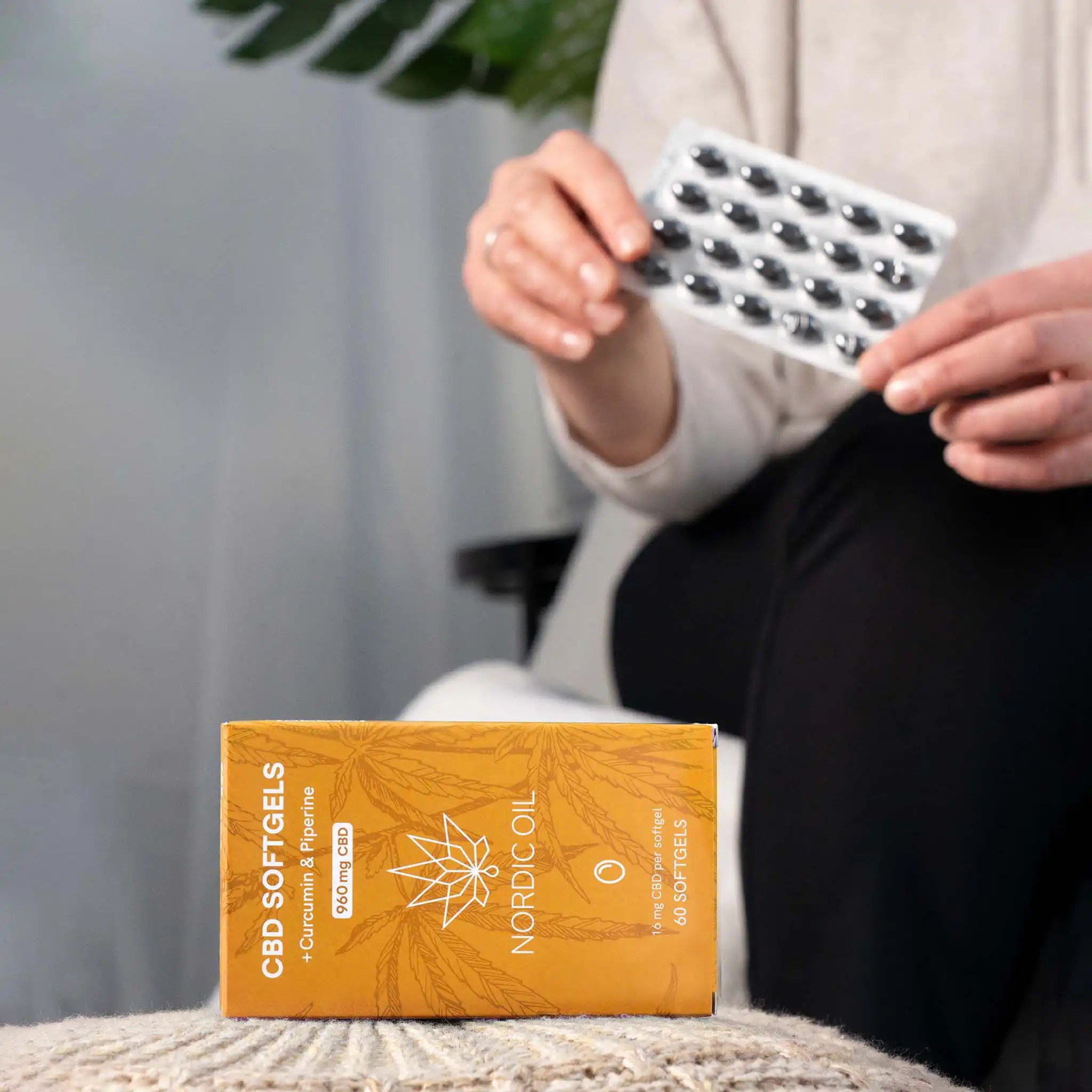 3FÜR2: CBD Kapseln (960mg) mit Curcumin – Bild 4