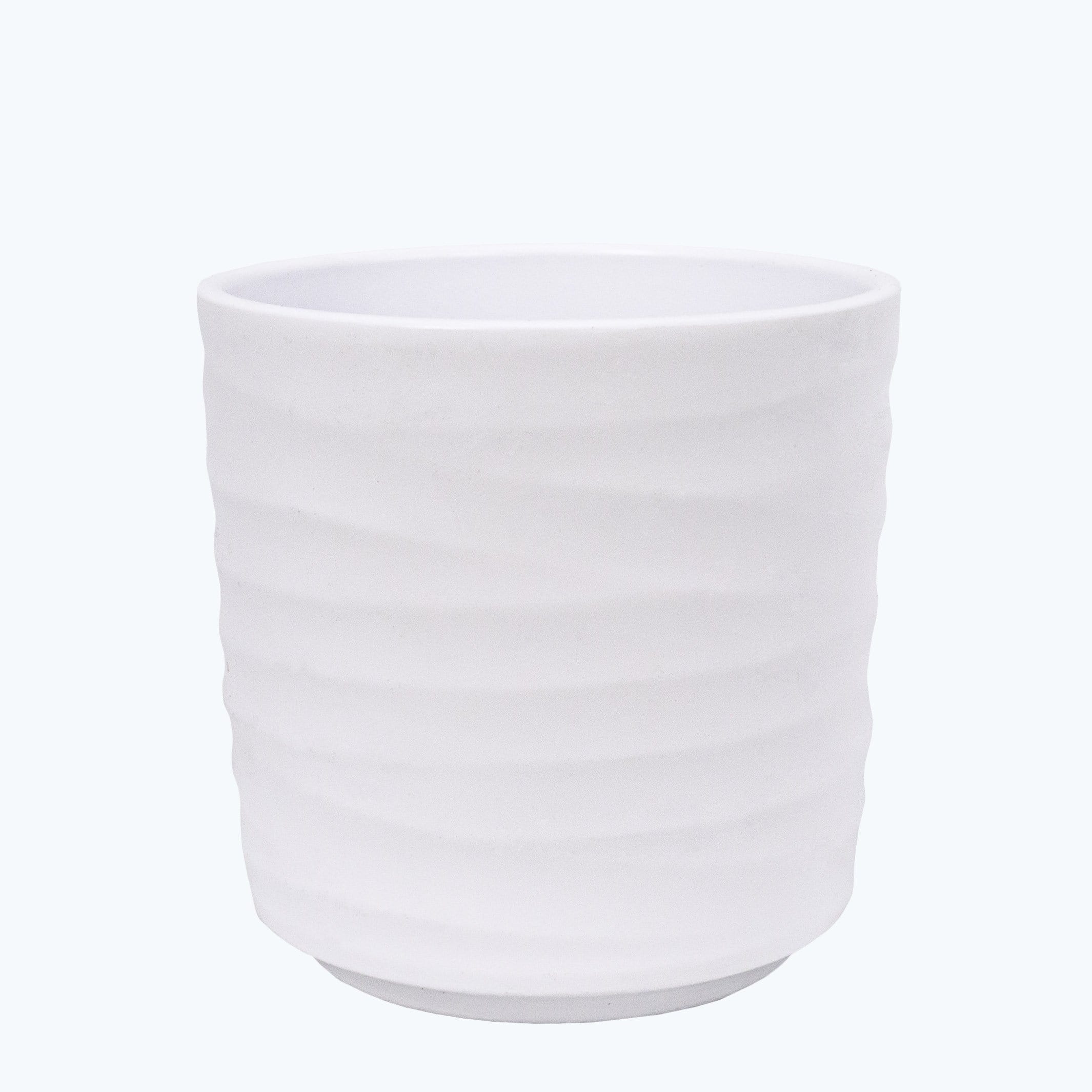 Übertopf Wave Zylinder in verschiedenen Farben mit Wellenstruktur (9cm Töpfe) Übertopf Wave Zylinder in verschiedenen Farben mit Wellenstruktur (9cm Töpfe)