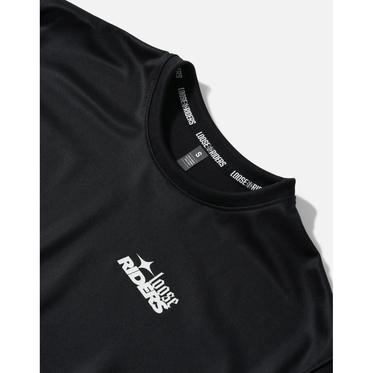 Loose Riders ESSENTIALS DIPPED STEALTH Kurzarm MTB Bikeshirt – Bild 5