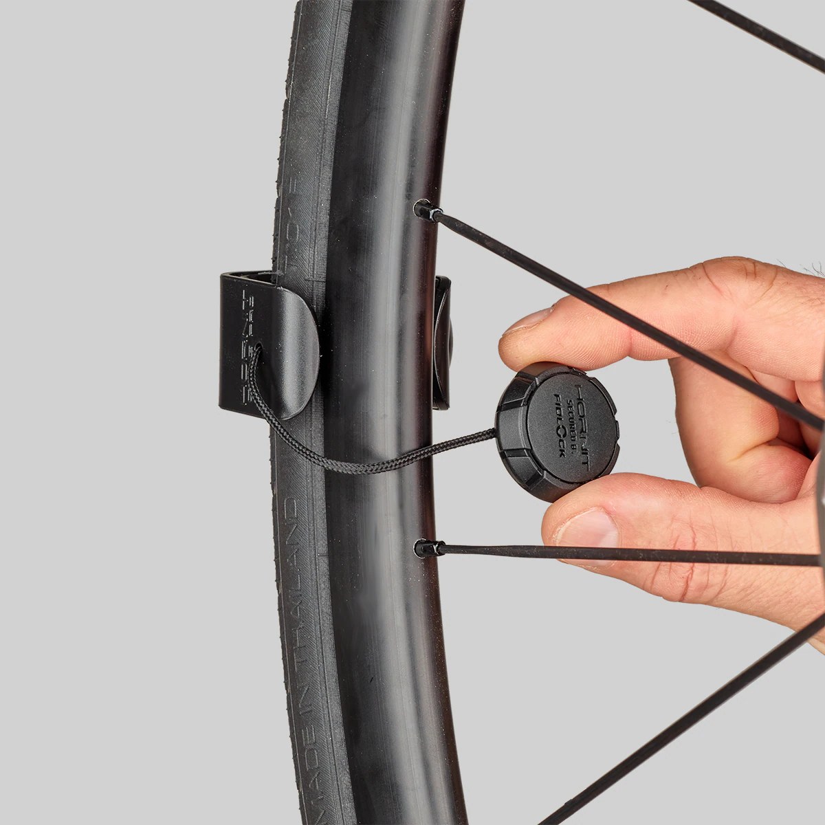 HORNIT CLUG PRO ROADIE Fahrrad-Wandhalter 1“-1,25" mit Fidlock-Sicherung – Bild 5