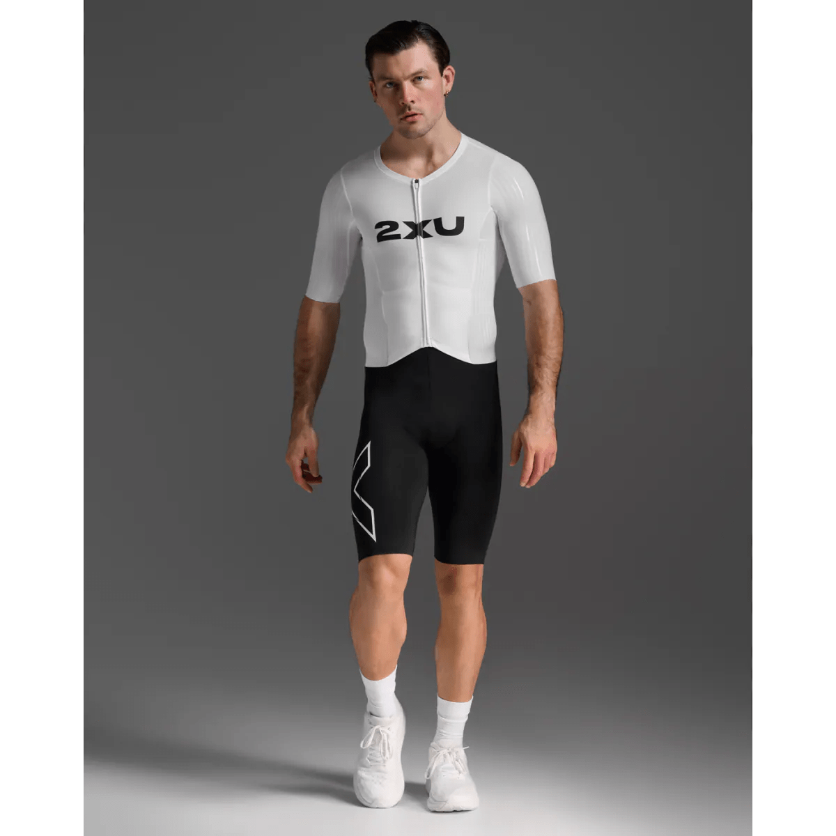 2XU Light Speed React Sleeved Trisuit 2XU Light Speed React Sleeved Trisuit