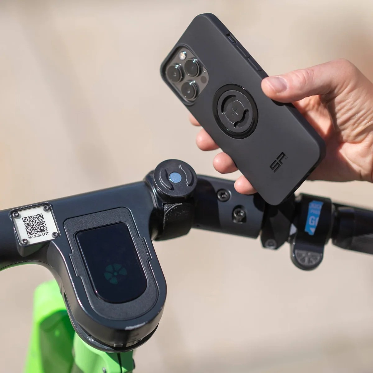 SP Connect Universal Mount SPC+ Smartphone-Halterung – Bild 5