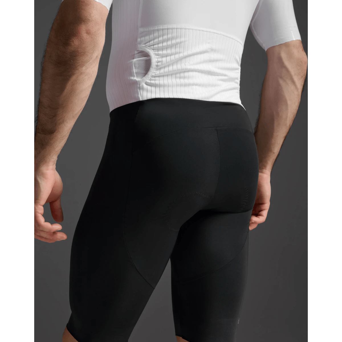 2XU Light Speed React Sleeved Trisuit – Bild 4