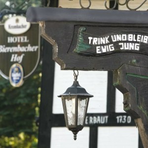 Gruppenspaß mit Freunden, Familie und Arbeitskollegen ab 10 Personen Gruppenspaß mit Freunden, Familie und Arbeitskollegen ab 10 Personen