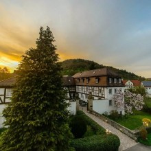 Romantik-Wellness-Urlaub inkl. Candle-light-Dinner Romantik-Wellness-Urlaub inkl. Candle-light-Dinner