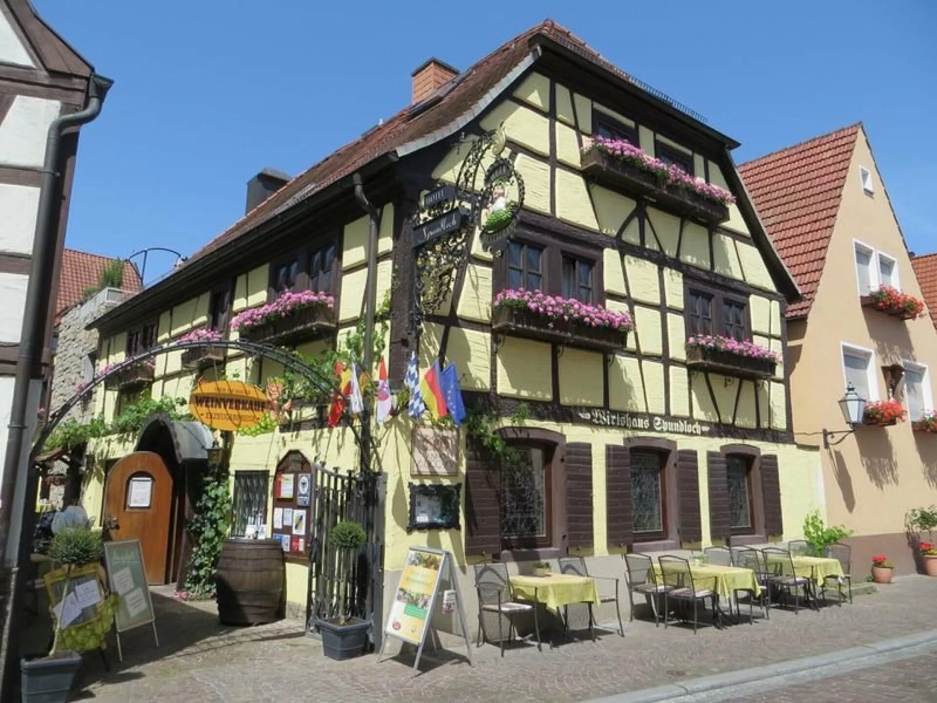 Schlemmen und Schlafen in Weinfranken Schlemmen und Schlafen in Weinfranken