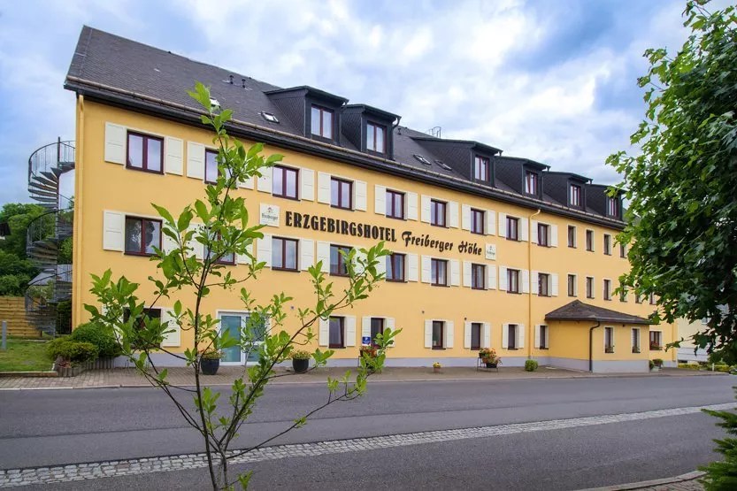 Hot Stone Relax Days - Heiße Wellness im Erzgebirge inkl. HP Plus – Bild 2